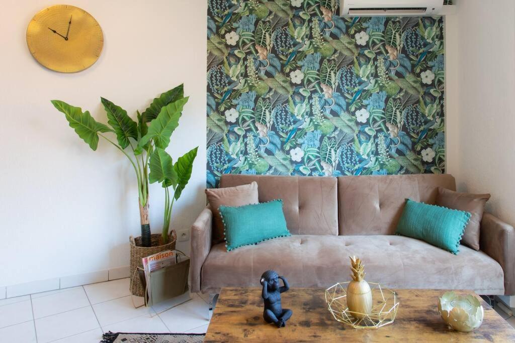 Apartment L44 1bdr Flat 10mins Walk To Port/balcon, Parking, Ac Nizza